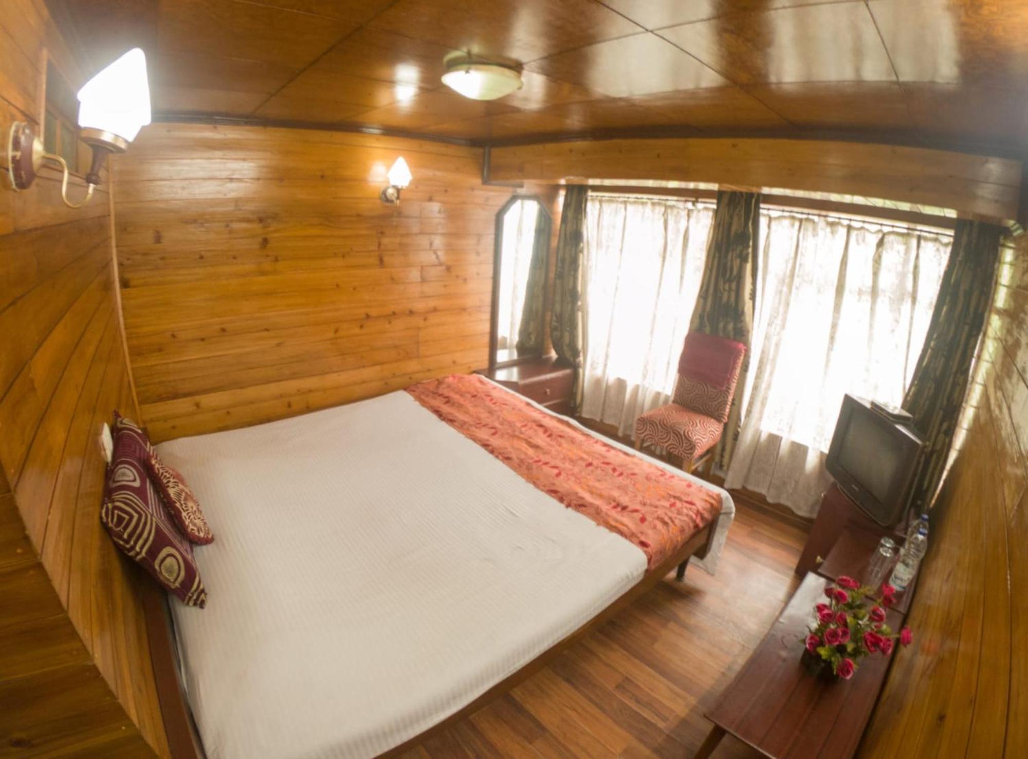 Grg Broadway Mall Road Darjeeling By Royal Collection Hotel Exterior foto
