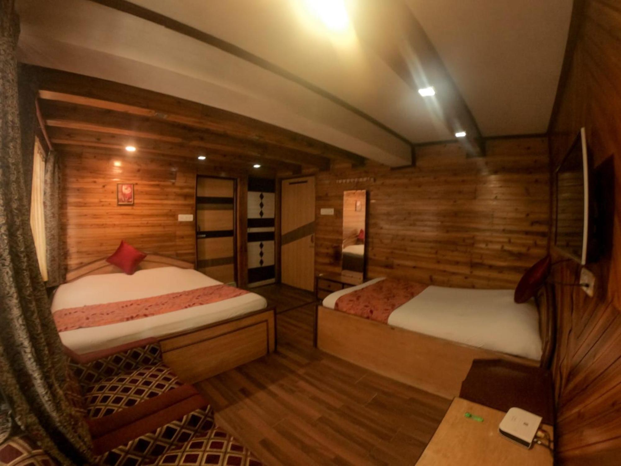 Grg Broadway Mall Road Darjeeling By Royal Collection Hotel Exterior foto