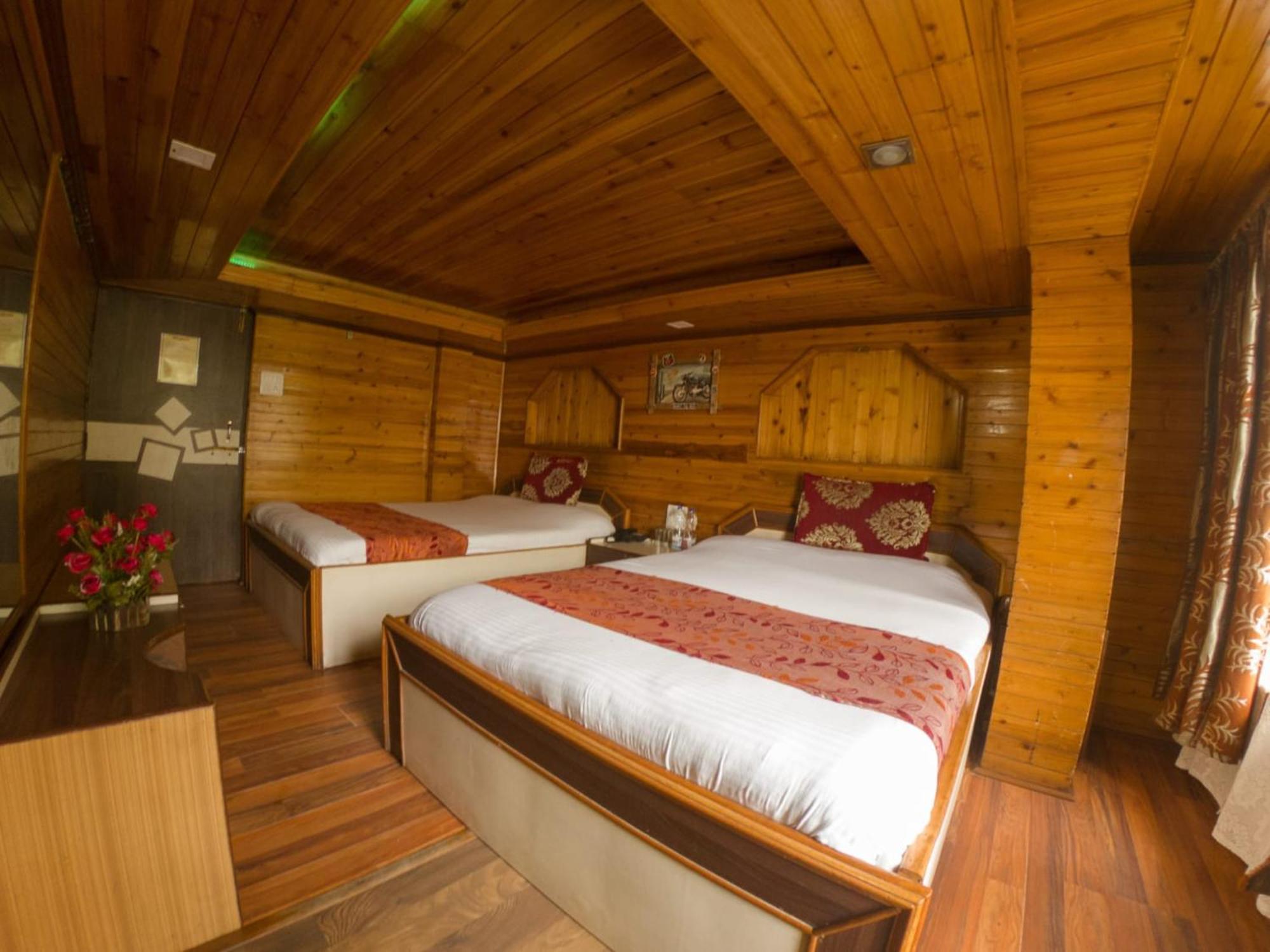 Grg Broadway Mall Road Darjeeling By Royal Collection Hotel Exterior foto